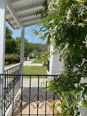 Calma Case de vacanță Platanias (Skiathos)